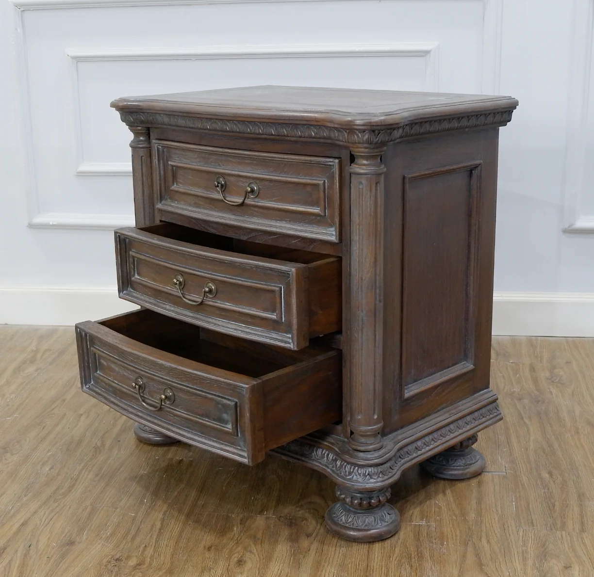 Persephone Bedside Table - Image 4